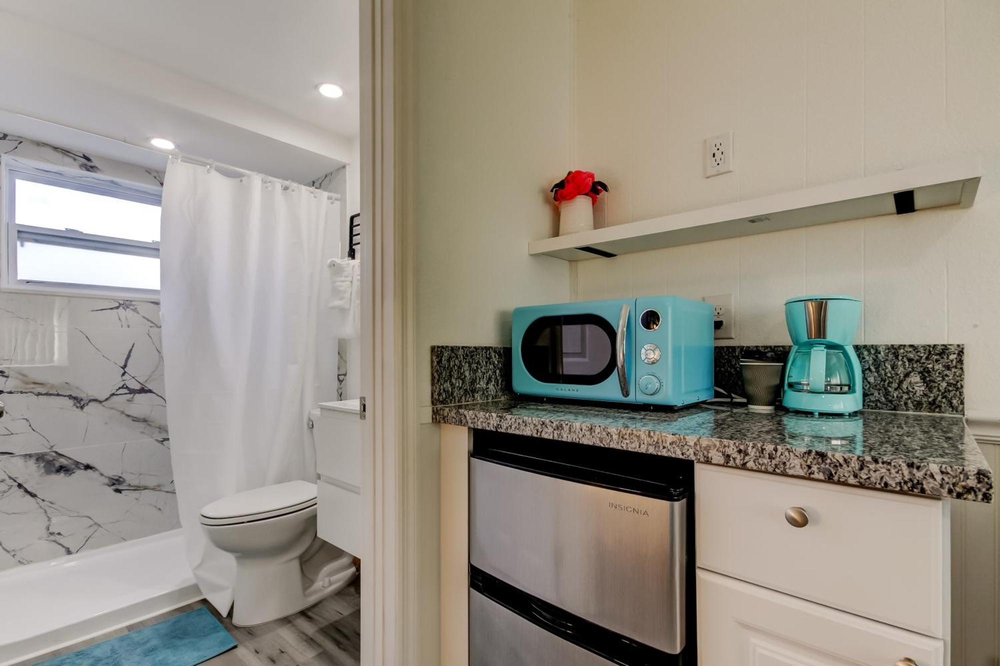 Carousel Suites -Redington Shores Exterior photo
